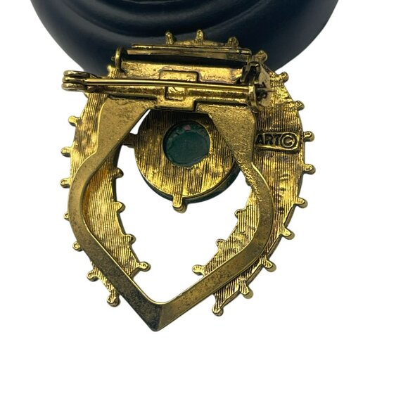 Vintage Signed ART Gold Tone and Green Gemstone Brooch - Picture 6 of 7